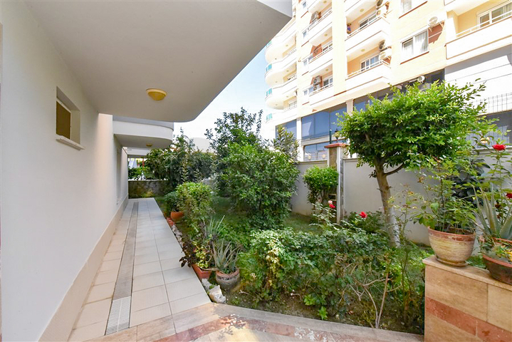 Трехкомнатная квартира в самом центре Махмутлара