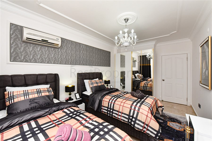 Трехкомнатная квартира в самом центре Махмутлара