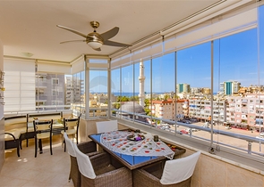 Трехкомнатная квартира в самом центре Махмутлара