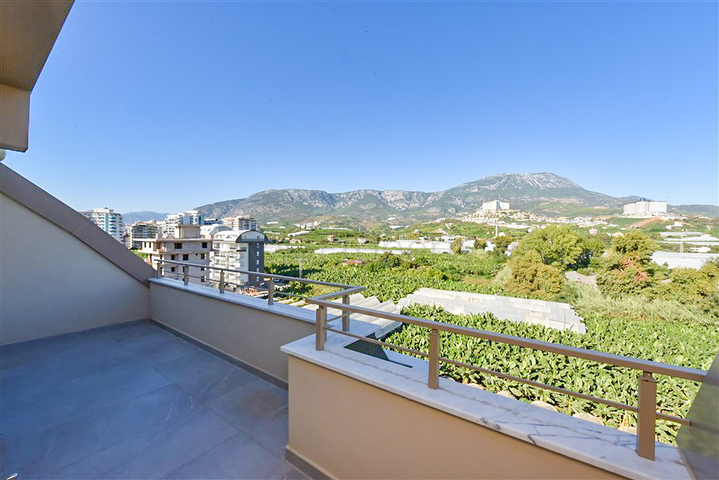 Пентхаус 3+1 с открытым видом на горы в районе Каргыджак