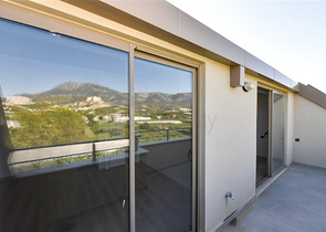 Пентхаус 3+1 с открытым видом на горы в районе Каргыджак