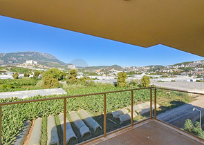 Пентхаус 3+1 с открытым видом на горы в районе Каргыджак