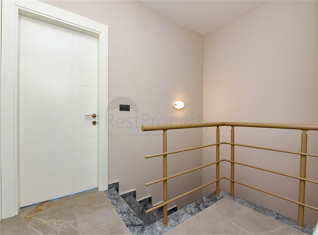 Пентхаус 3+1 в новом комплексе в районе Каргыджак