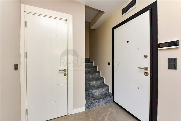 Пентхаус 3+1 в новом комплексе в районе Каргыджак