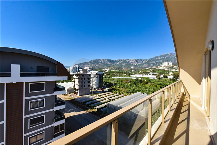 Пентхаус 3+1 в новом комплексе в районе Каргыджак