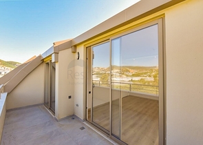 Пентхаус 3+1 в новом комплексе в районе Каргыджак