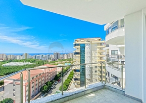 Меблированная квартира 1+1 в районе Махмутлар