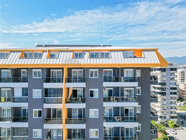 Пенхаус с видом на море в районе Махмутлар