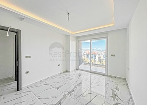 Пенхаус с видом на море в районе Махмутлар