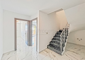 Пенхаус с видом на море в районе Махмутлар