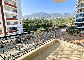 Двухкомнатная квартира в новом комплексе с инфраструктурой