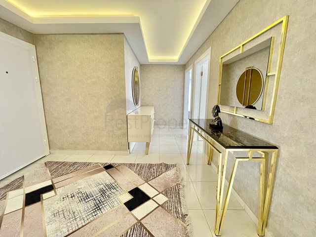 Меблированная квартира 2+1 с отдельной кухней в районе Махмутлар