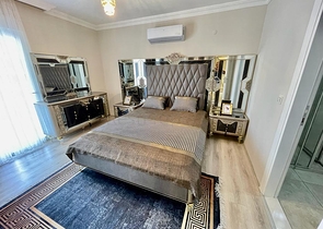 Меблированная квартира 2+1 с отдельной кухней в районе Махмутлар