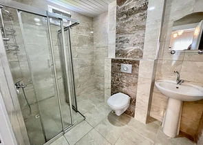 Меблированная квартира 2+1 с отдельной кухней в районе Махмутлар