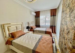 Меблированная квартира 2+1 с отдельной кухней в районе Махмутлар