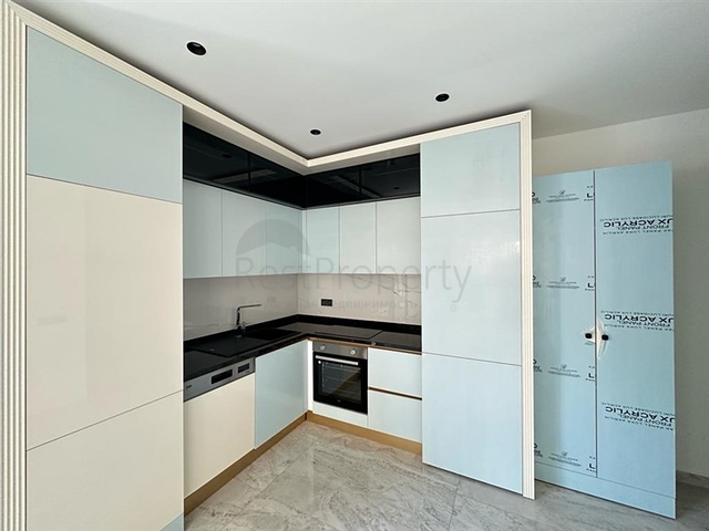 Квартира 1+1 в новом комплексе в центре Алании