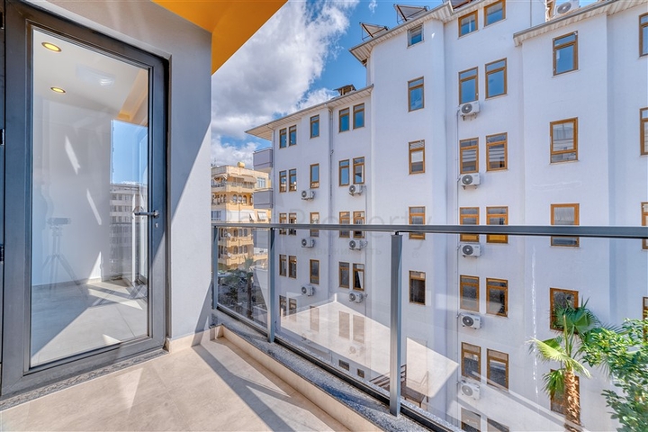 Стильная квартира планировкой 1+1 в самом сердце Алании