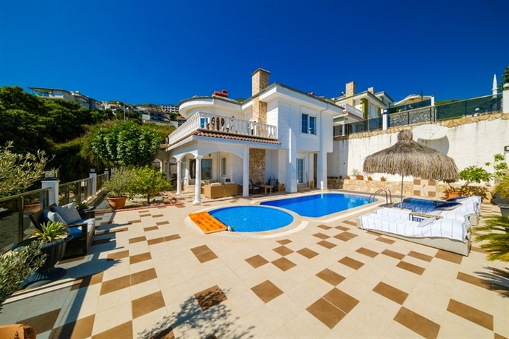 Вилла 4+1 в самом центре Алании