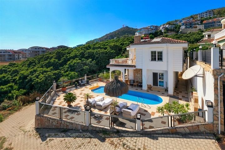 Вилла 4+1 в самом центре Алании