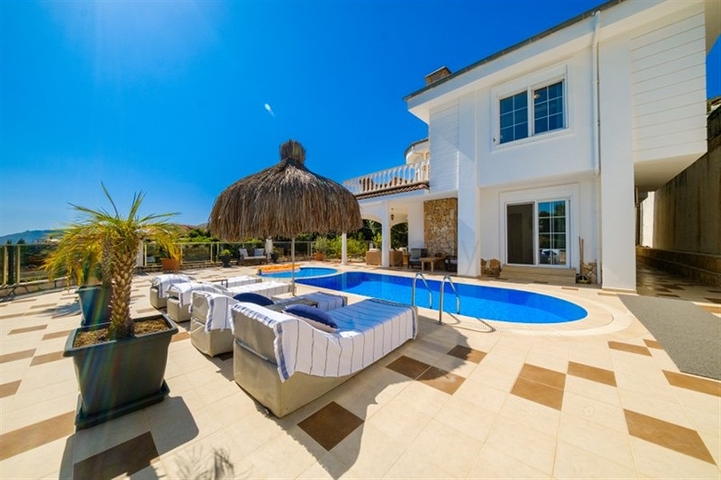 Вилла 4+1 в самом центре Алании