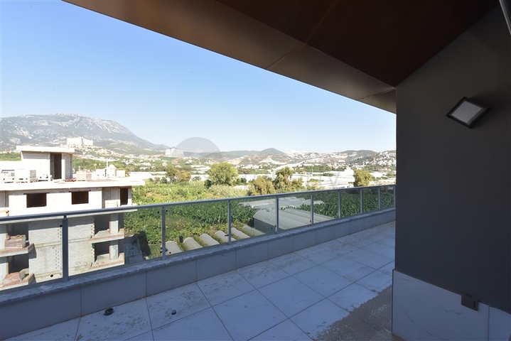 Большой просторный пентхаус в Каргыджаке