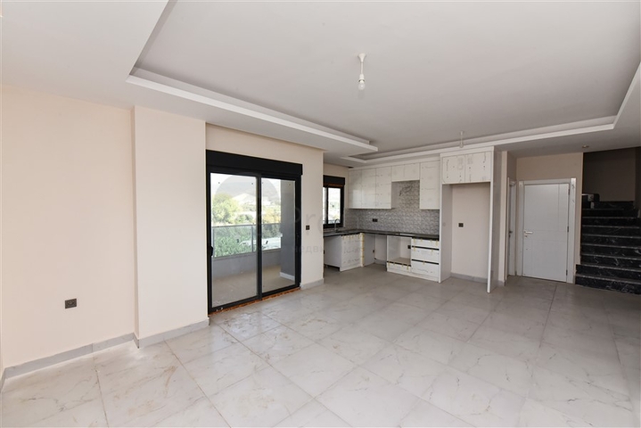 Большой просторный пентхаус в Каргыджаке