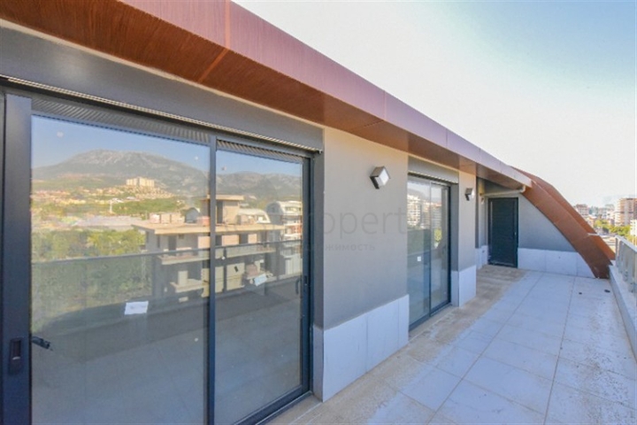 Большой просторный пентхаус в Каргыджаке