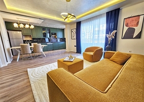 Просторная квартира 4+1 с современным дизайном в районе Махмутлар