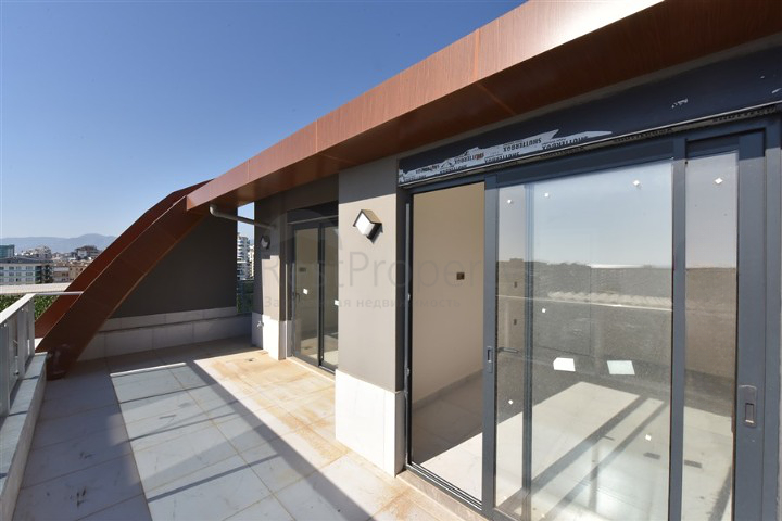 Пентхаус 2+1 в новом доме в 400 м от моря 