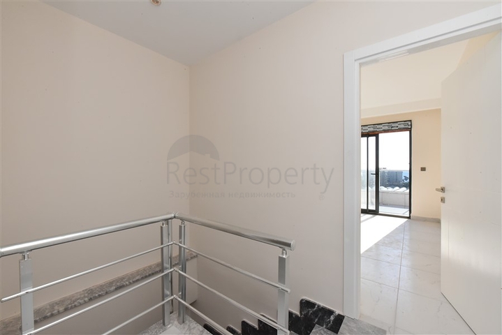 Пентхаус 2+1 в новом доме в 400 м от моря 