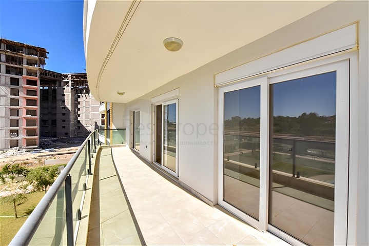 Большая квартира 3+1 в перспективном районе Газипаша