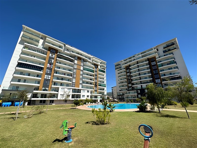 Большая квартира 3+1 в перспективном районе Газипаша