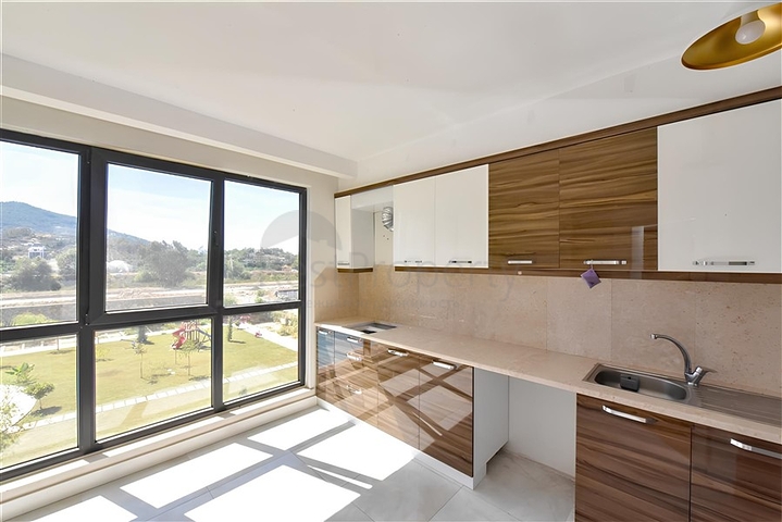 Большая квартира 3+1 в перспективном районе Газипаша