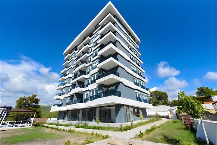 Меблированная квартира 1+1 в новом комплексе в Авсалларе