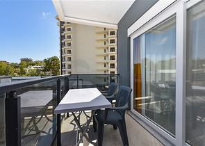 Меблированная квартира 1+1 в новом комплексе в Авсалларе