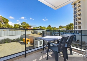 Меблированная квартира 1+1 в новом комплексе в Авсалларе