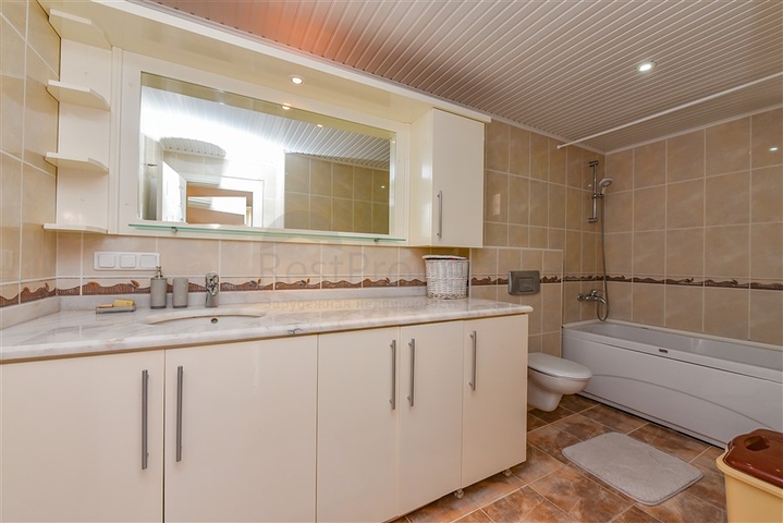 Просторная квартира 2+1 в 200 метрах от Средиземного моря