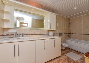 Просторная квартира 2+1 в 200 метрах от Средиземного моря