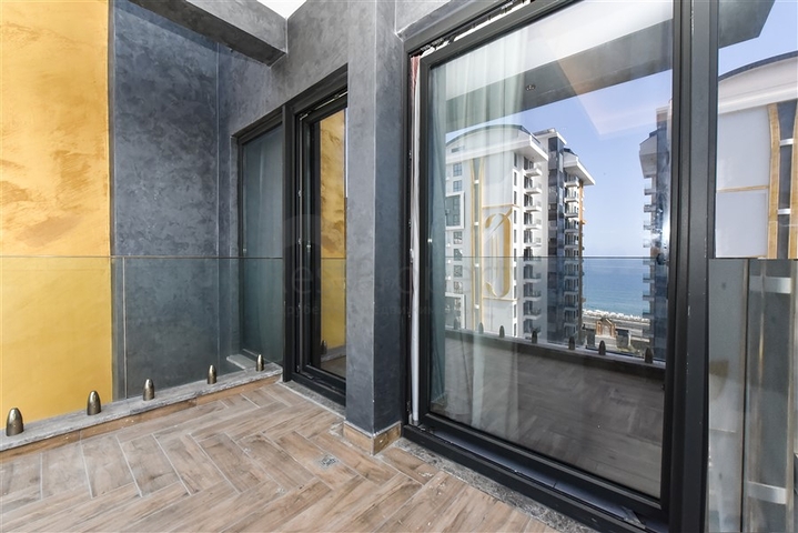 Квартира 2+1 на первой линии с видом на море 