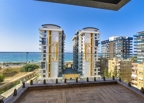 Квартира 2+1 на первой линии с видом на море 