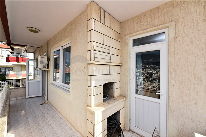 Квартира 3+1 с отдельной кухней у подножия Аланийской крепости