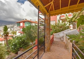 Квартира 3+1 с отдельной кухней у подножия Аланийской крепости