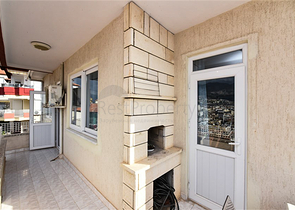 Квартира 3+1 с отдельной кухней у подножия Аланийской крепости