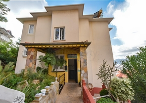 Квартира 3+1 с отдельной кухней у подножия Аланийской крепости