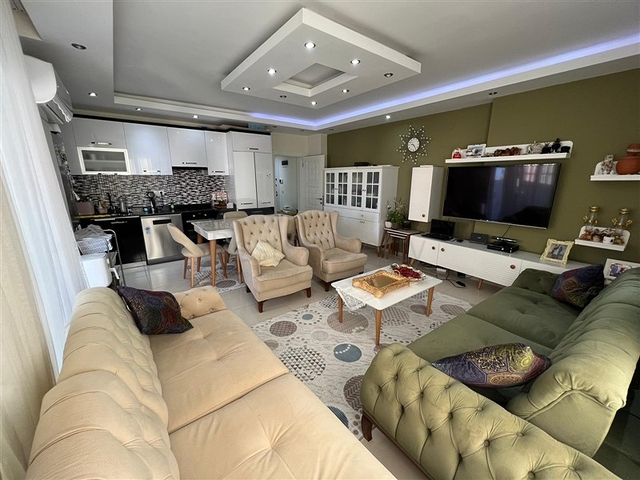 Просторная трехкомнатная квартира в пешей доступности к морю в открытом под ВНЖ районе Тосмур