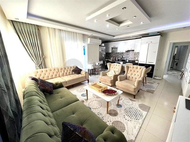 Просторная трехкомнатная квартира в пешей доступности к морю в открытом под ВНЖ районе Тосмур