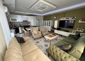 Просторная трехкомнатная квартира в пешей доступности к морю в открытом под ВНЖ районе Тосмур