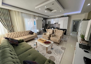 Просторная трехкомнатная квартира в пешей доступности к морю в открытом под ВНЖ районе Тосмур