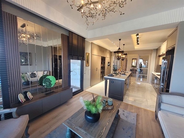 Просторные квартиры 5+1 в центральном районе Енишехир