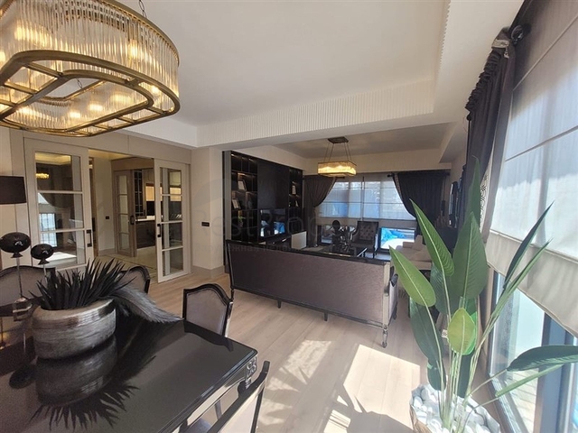 Просторные квартиры 5+1 в центральном районе Енишехир